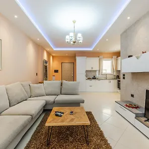 Easy Residences Apartment